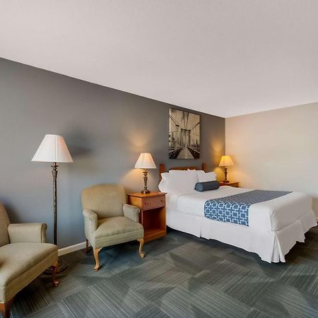 SureStay Plus Hotel by Best Western Berkeley Springs Exterior foto