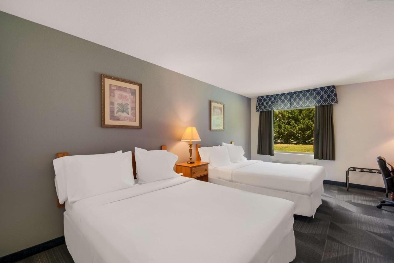 SureStay Plus Hotel by Best Western Berkeley Springs Exterior foto