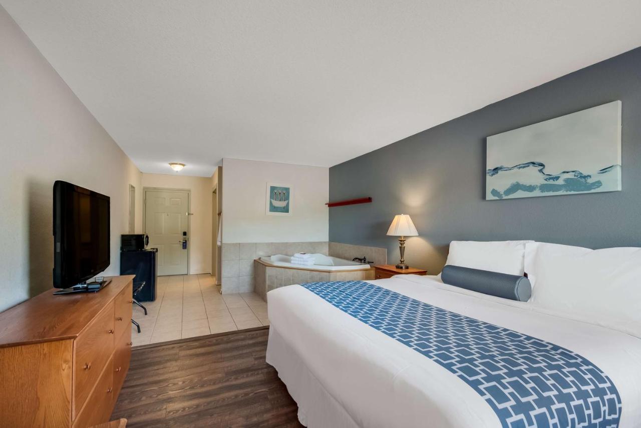 SureStay Plus Hotel by Best Western Berkeley Springs Exterior foto