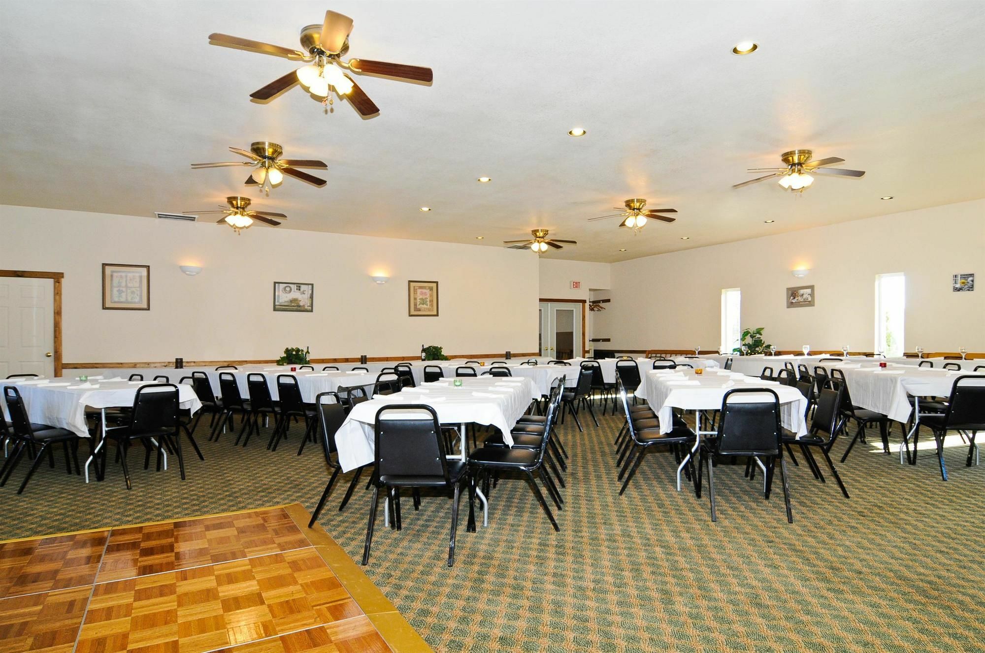 SureStay Plus Hotel by Best Western Berkeley Springs Restaurant foto